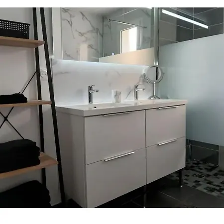 Maison De Au Calme Avec Espace Jaccuzi *