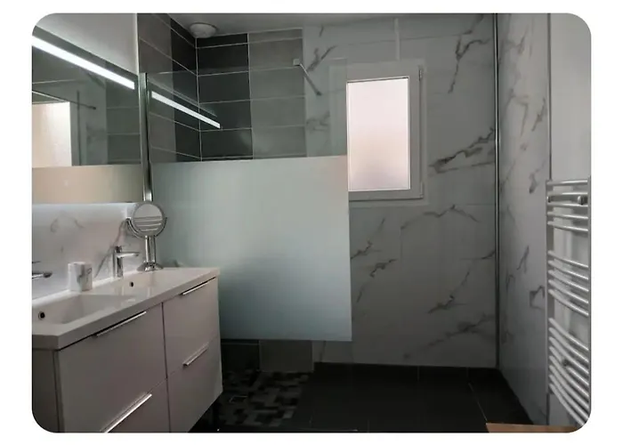 Maison De Au Calme Avec Espace Jaccuzi 펜션