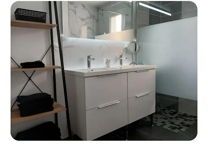 Maison De Au Calme Avec Espace Jaccuzi *